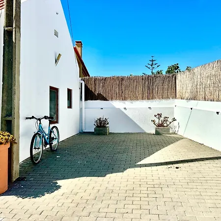 Super Villa With Pool - Sesimbra - 5 Min From Meco Beach *